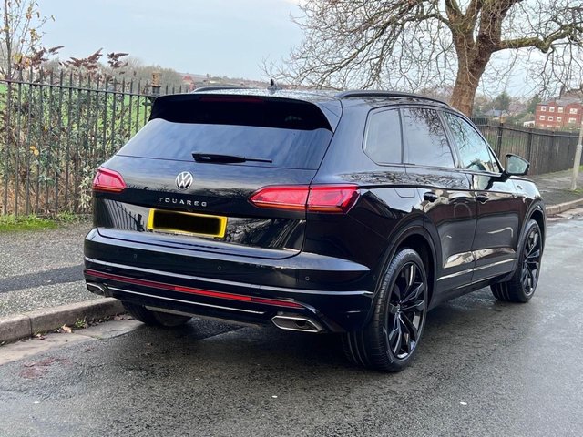 2023 Volkswagen Touareg 3L Black Edition 5dr - Photo 6