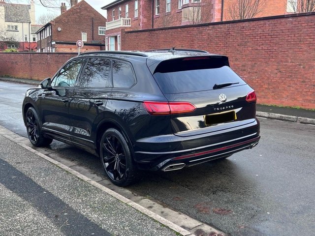 2023 Volkswagen Touareg 3L Black Edition 5dr - Photo 12