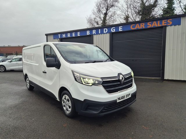 2022 RENAULT TRAFIC - Photo 3