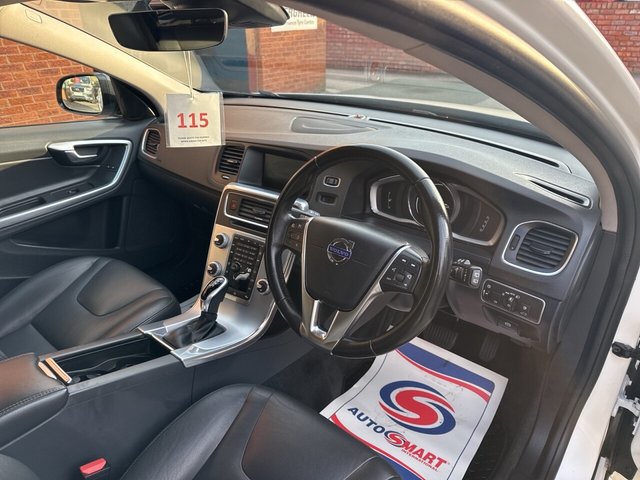 2017 Volvo V60 Cross Country 2L Lux Nav 5dr - Photo 5