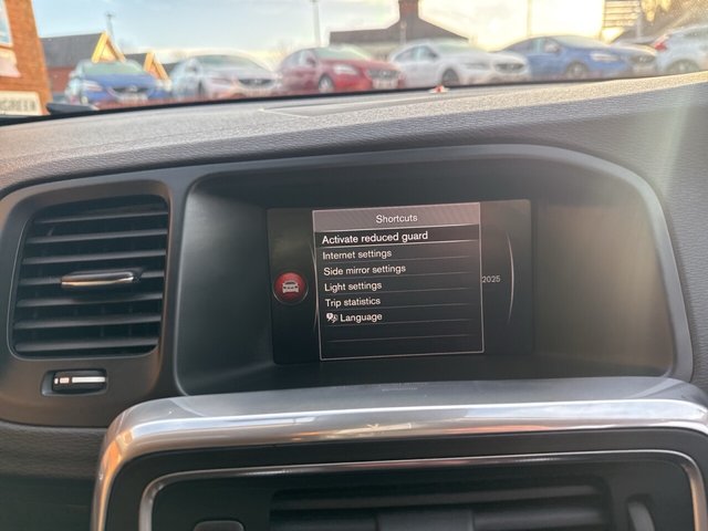 2017 Volvo V60 Cross Country 2L Lux Nav 5dr - Photo 12