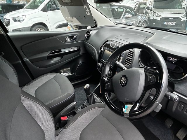 2015 Renault Captur 1.5L Dynamique Medianav 5dr - Photo 4