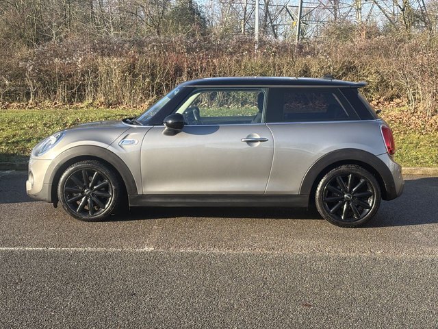 2019 MINI HATCH - Photo 2