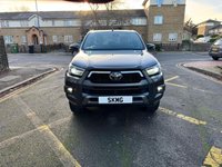 USED 2021 21 TOYOTA HI-LUX 2.8 D-4D Invincible X Pickup Double Cab 4dr Diesel Auto 4WD Euro 6 (s/s) (204 ps) CarPlay, Reverse Camera
