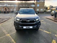 USED 2021 21 TOYOTA HI-LUX 2.8 D-4D Invincible X Pickup Double Cab 4dr Diesel Auto 4WD Euro 6 (s/s) (204 ps) CarPlay, Reverse Camera