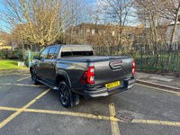 USED 2021 21 TOYOTA HI-LUX 2.8 D-4D Invincible X Pickup Double Cab 4dr Diesel Auto 4WD Euro 6 (s/s) (204 ps) CarPlay, Reverse Camera