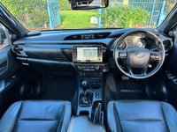 USED 2021 21 TOYOTA HI-LUX 2.8 D-4D Invincible X Pickup Double Cab 4dr Diesel Auto 4WD Euro 6 (s/s) (204 ps) CarPlay, Reverse Camera