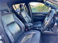 USED 2021 21 TOYOTA HI-LUX 2.8 D-4D Invincible X Pickup Double Cab 4dr Diesel Auto 4WD Euro 6 (s/s) (204 ps) CarPlay, Reverse Camera