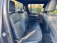 USED 2021 21 TOYOTA HI-LUX 2.8 D-4D Invincible X Pickup Double Cab 4dr Diesel Auto 4WD Euro 6 (s/s) (204 ps) CarPlay, Reverse Camera