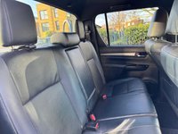 USED 2021 21 TOYOTA HI-LUX 2.8 D-4D Invincible X Pickup Double Cab 4dr Diesel Auto 4WD Euro 6 (s/s) (204 ps) CarPlay, Reverse Camera