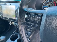 USED 2021 21 TOYOTA HI-LUX 2.8 D-4D Invincible X Pickup Double Cab 4dr Diesel Auto 4WD Euro 6 (s/s) (204 ps) CarPlay, Reverse Camera