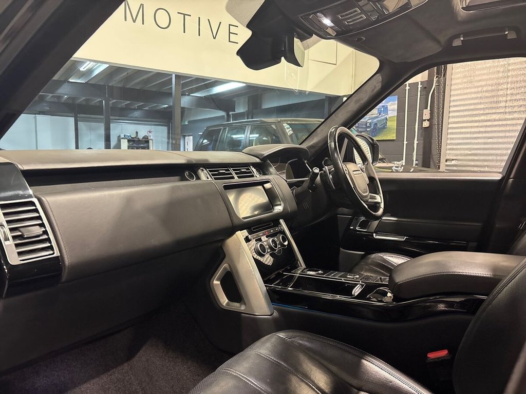USED 2017 67 LAND ROVER RANGE ROVER 4.4 SD V8 Autobiography SUV 5dr Diesel Auto 4WD Euro 6 (s/s) (339 ps) 1 OWNER EXAMPLE|JLR HISTORY