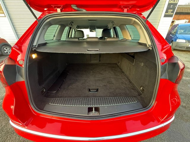 2014 VAUXHALL ASTRA 1.6 16V Elite Sports Tourer 5dr Petrol Manual Euro 5 (115 ps) - Photo 7