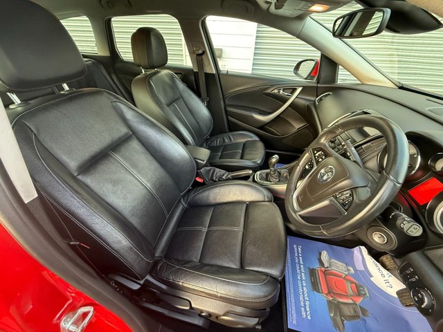 2014 VAUXHALL ASTRA 1.6 16V Elite Sports Tourer 5dr Petrol Manual Euro 5 (115 ps) - Photo 8