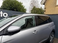 USED 2020 20 PEUGEOT 5008 1.2 PureTech GPF Allure SUV 5dr Petrol EAT Euro 6 (s/s) (130 ps) Ambient mood lighting, Dual zone AC, Bluetooth connectivity for calls and music, USB charging, Touch screen media with Sat Nav, Cruise control, Automatic headlights and wipers, 18" alloys, Rear parking sensors, DAB radio, Rear privacy glass, Power folding wingmirrors, Part leather sport seats interior, flat bottomed steering wheel, voice command, a stunning digital dash, Apple Carplay and Android Auto, rear parking camera, blind spot monitor