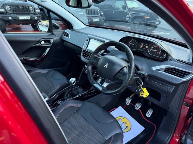 2016 Peugeot 2008 1.2L Gt Line 5dr - Photo 9