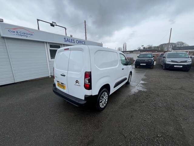 2022 Citroen Berlingo 1.2L Enterprise M Pro 5dr - Photo 8