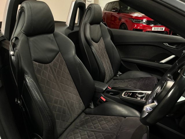 2018 Audi TT 1.8L Sport 2dr - Photo 4