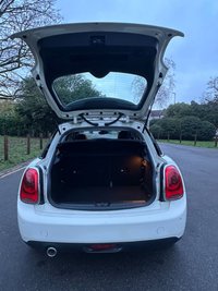 USED 2018 18 MINI HATCH 1.5 Cooper D Hatchback 5dr Diesel Steptronic Euro 6 (s/s) (116 ps) 