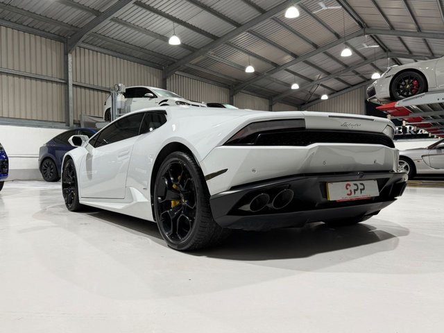 View our LAMBORGHINI HURACAN