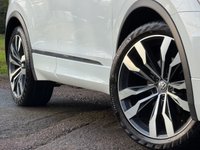 USED 2016 66 VOLKSWAGEN TIGUAN 2.0 TDI BlueMotion Tech R-Line SUV 5dr Diesel DSG 4Motion Euro 6 (s/s) (150 ps) 