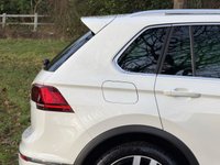 USED 2016 66 VOLKSWAGEN TIGUAN 2.0 TDI BlueMotion Tech R-Line SUV 5dr Diesel DSG 4Motion Euro 6 (s/s) (150 ps) 