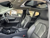 USED 2021 71 VOLVO XC40 2.0 B4 MHEV Inscription SUV 5dr Petrol Hybrid Auto Euro 6 (s/s) (197 ps) Full Black Leather