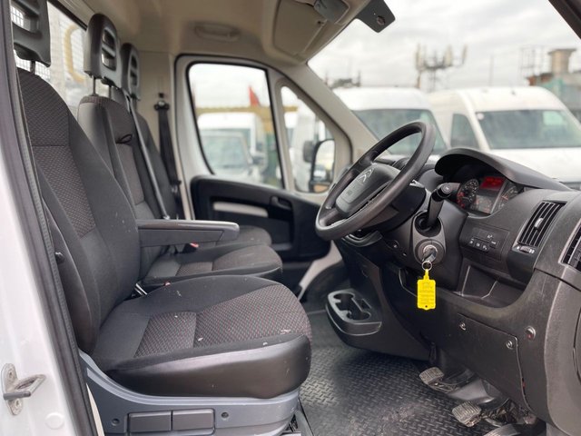 2020 Citroen Relay 2.2L X 2dr - Photo 6