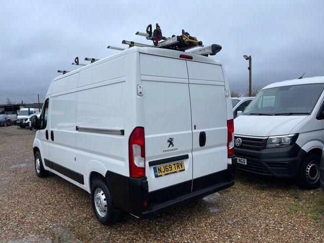 2019 Peugeot Boxer 2.2L Professional 5dr - Photo 2