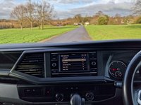 USED 2021 21 VOLKSWAGEN TRANSPORTER SHUTTLE 2.0 TDI SE Minibus Double Cab 5dr Diesel DSG SWB Euro 6 (s/s) (150 ps) FINANCE AVAILABLE