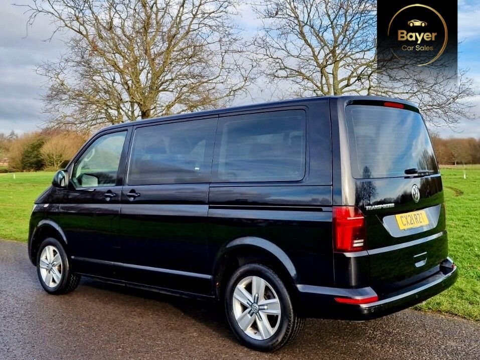 USED 2021 21 VOLKSWAGEN TRANSPORTER SHUTTLE 2.0 TDI SE Minibus Double Cab 5dr Diesel DSG SWB Euro 6 (s/s) (150 ps) FINANCE AVAILABLE