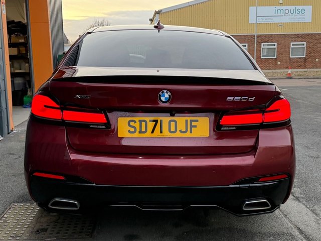 2021 BMW 5 SERIES - Photo 12