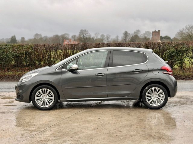 2016 Peugeot 208 1.2L Allure 5dr - Photo 9