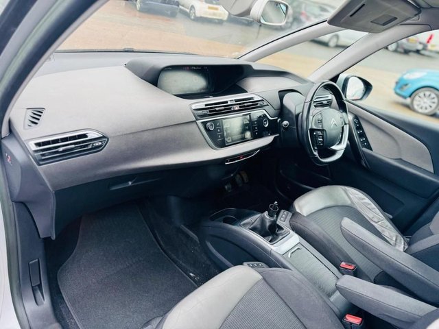 View our CITROEN GRAND C4 PICASSO