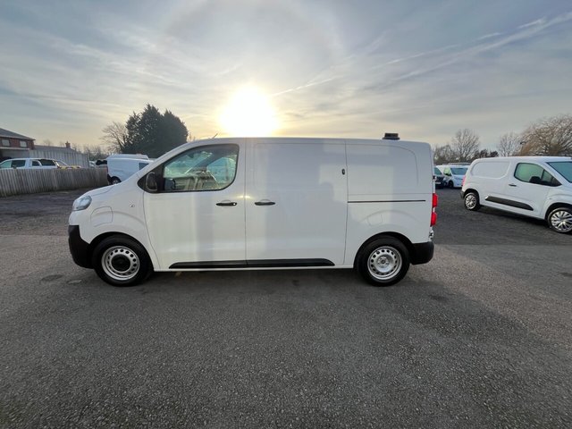 2022 Vauxhall Vivaro Electric - Photo 4