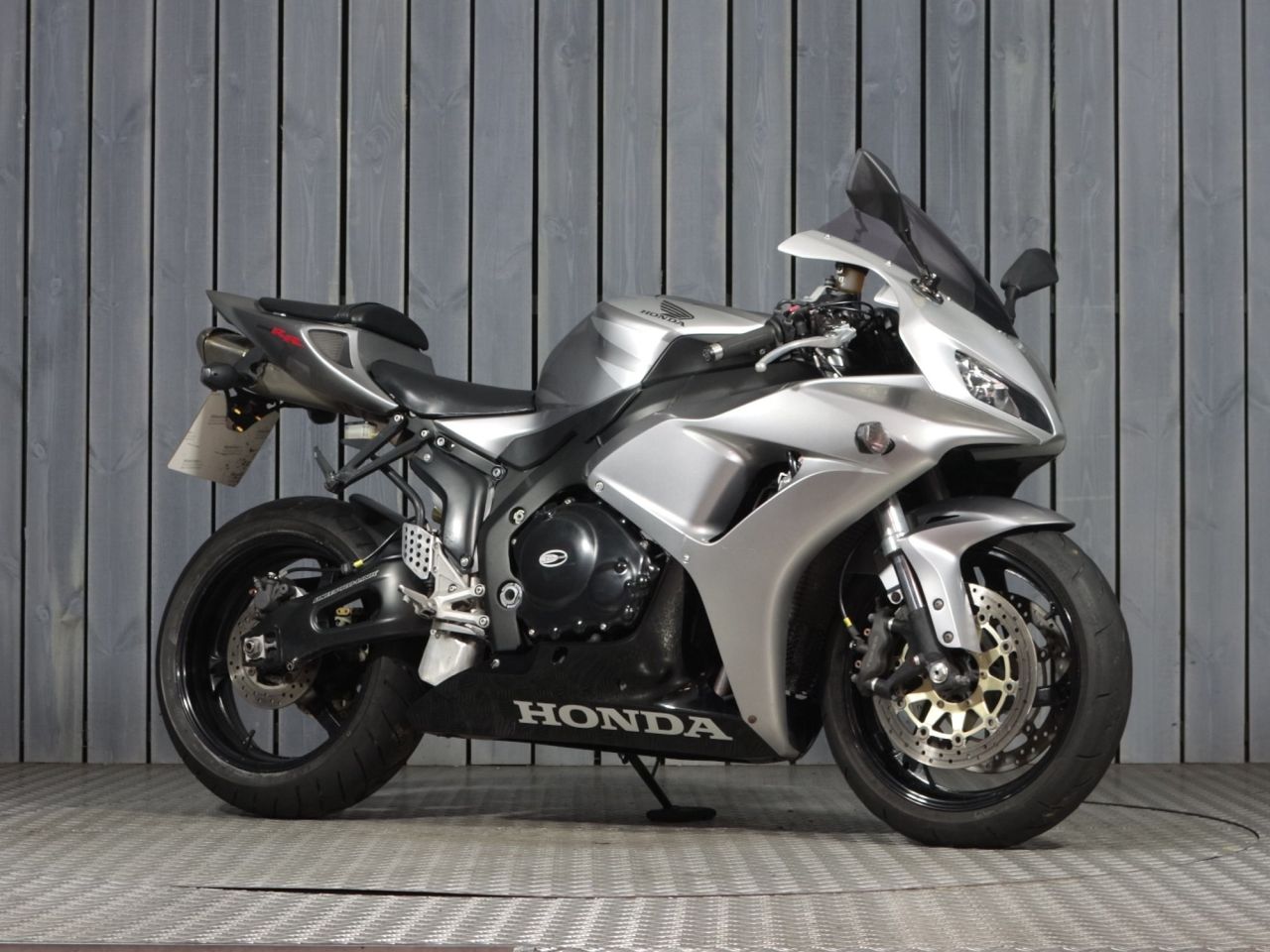 HONDA CBR 1000 RR 6