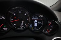 USED 2014 64 PORSCHE CAYENNE 3.0 TD V6 SUV 5dr Diesel TiptronicS 4WD Euro 6 (s/s) (262 ps) PANO+21S+SOFT CLOSE+PCM+BI XEN