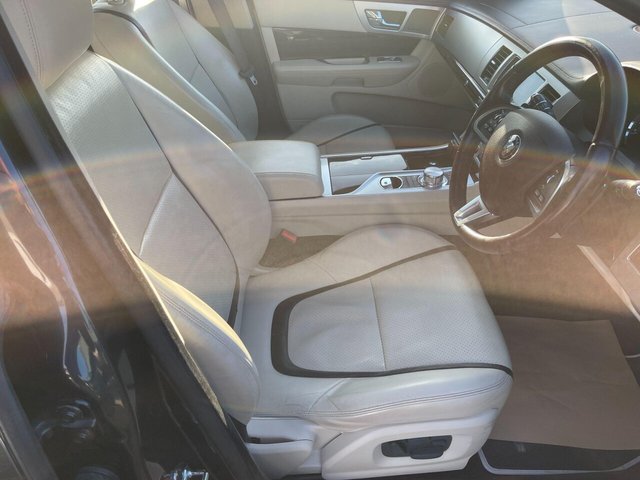 2015 JAGUAR XF - Photo 7