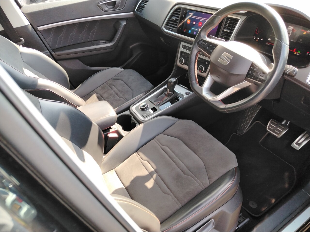2023 SEAT ATECA 2.0 TDI FR SUV 5dr Diesel DSG 4Drive Euro 6 (s/s) (150 ps) - vehicle photo 10 for sale on PureCar