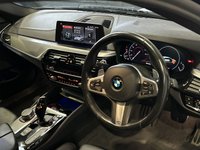 USED 2019 19 BMW 5 SERIES 2.0 520d M Sport Touring 5dr Diesel Auto xDrive Euro 6 (s/s) (190 ps) REV CAMERA+AMB LIGHT+DIGI DASH