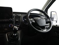 USED 2023 72 FORD TRANSIT CUSTOM 2.0 320 EcoBlue Limited Crew Van Double Cab 5dr Diesel Manual L2 H1 Euro 6 (s/s) (130 ps) *EURO 6 ULEZ COMPLIANT*LWB*