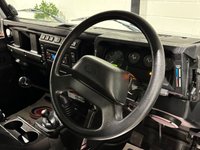 USED 2006 56 LAND ROVER DEFENDER 2.5 TD5 County Hard Top SUV Diesel Manual SWB (282 g/km, 120 bhp) 