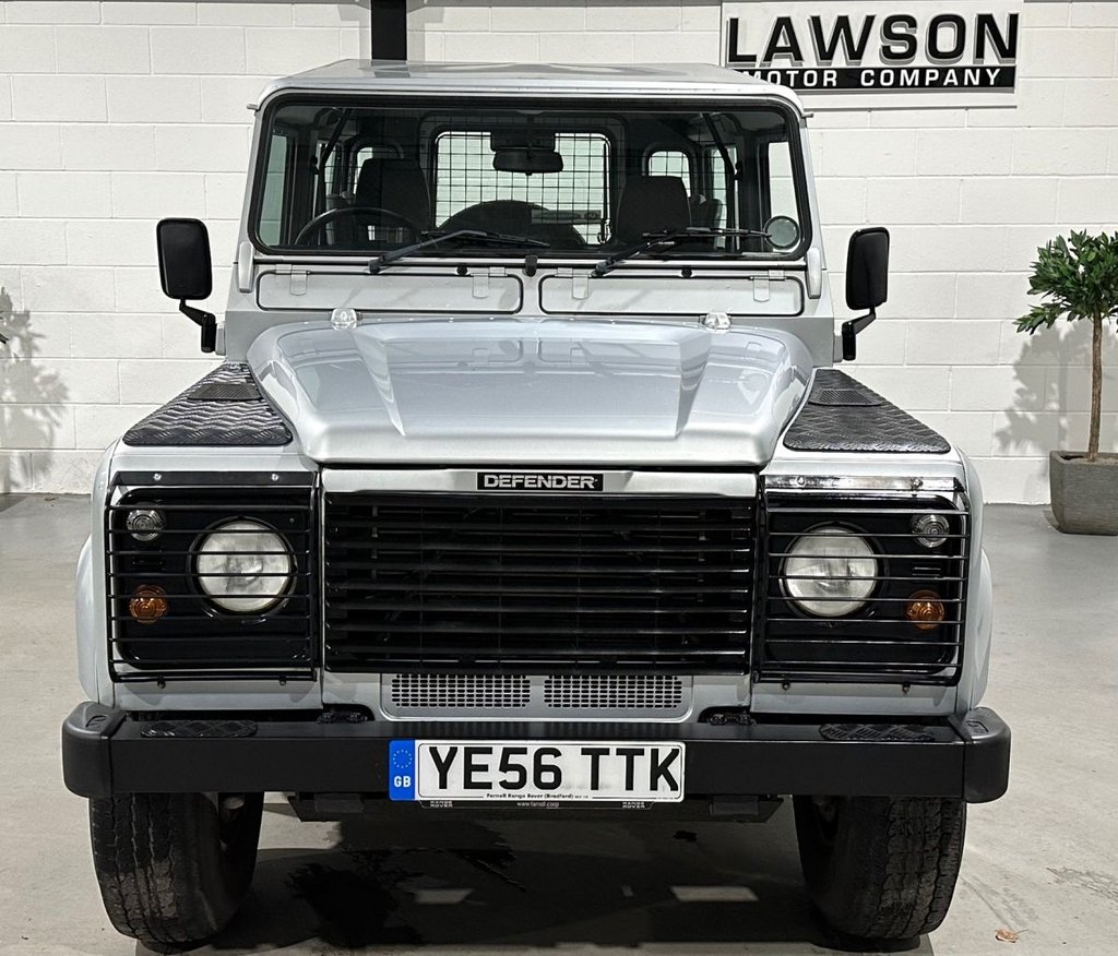 USED 2006 56 LAND ROVER DEFENDER 2.5 TD5 County Hard Top SUV Diesel Manual SWB (282 g/km, 120 bhp) 