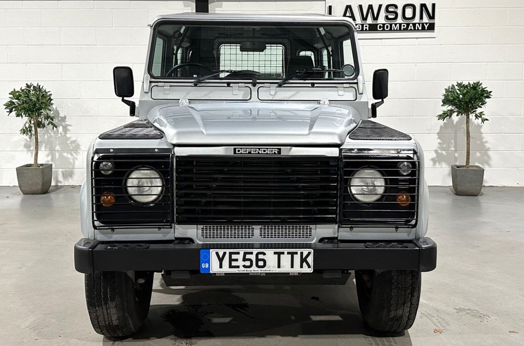 USED 2006 56 LAND ROVER DEFENDER 2.5 TD5 County Hard Top SUV Diesel Manual SWB (282 g/km, 120 bhp) 