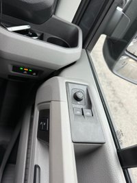 USED 2025 75 VOLKSWAGEN CRAFTER 2025/75 VOLKSWAGEN CRAFTER COMMERCE PLUS MWB 2.0TDI 140PS PURE GREY 