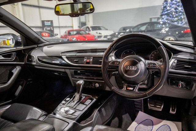 2015 Audi A6 Avant 3L Black Edition 5dr - Photo 2