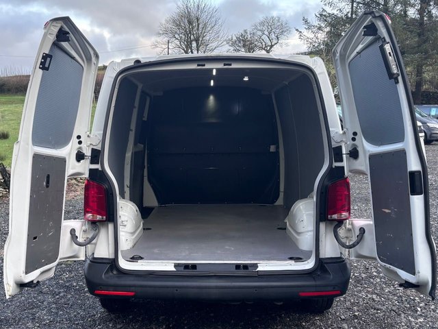 2021 VOLKSWAGEN TRANSPORTER 2.0 TDI T32 Startline Panel Van 5dr Diesel Manual FWD LWB Euro 6 110PS - Photo 11