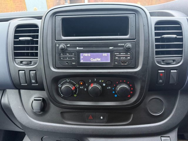 2019 VAUXHALL VIVARO - Photo 11