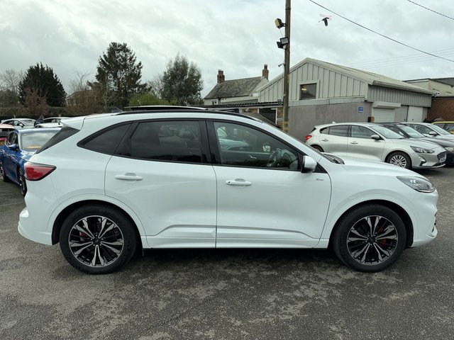 2022 Ford Kuga 2L St-Line X Edition 5dr - Photo 2