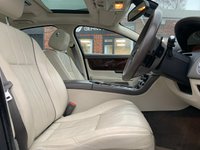 USED 2010 Y JAGUAR XJ 5.0 V8 Portfolio Saloon 4dr Petrol Auto Euro 5 (385 ps) 